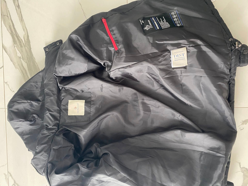 Moncler meeste talvejope - Must