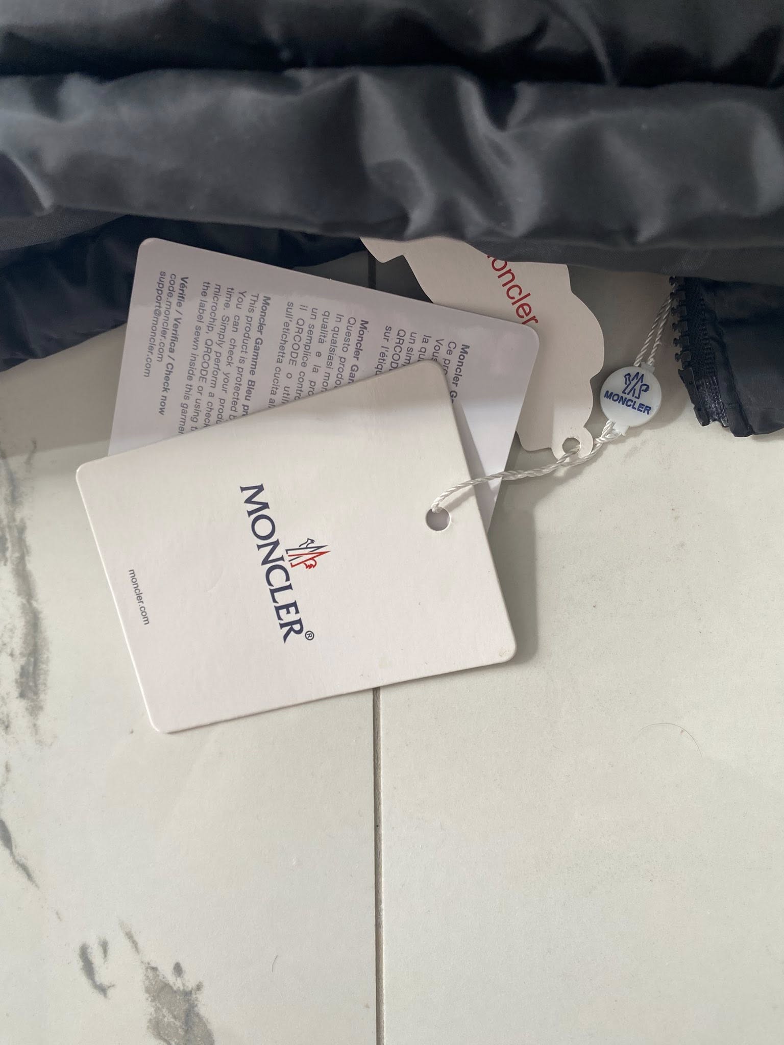 Moncler meeste talvejope - Must